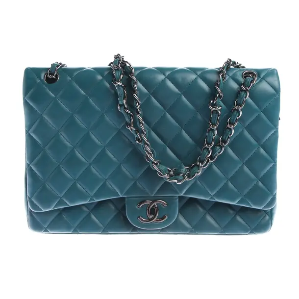 Schultertasche in Blau, Leder, Chanel