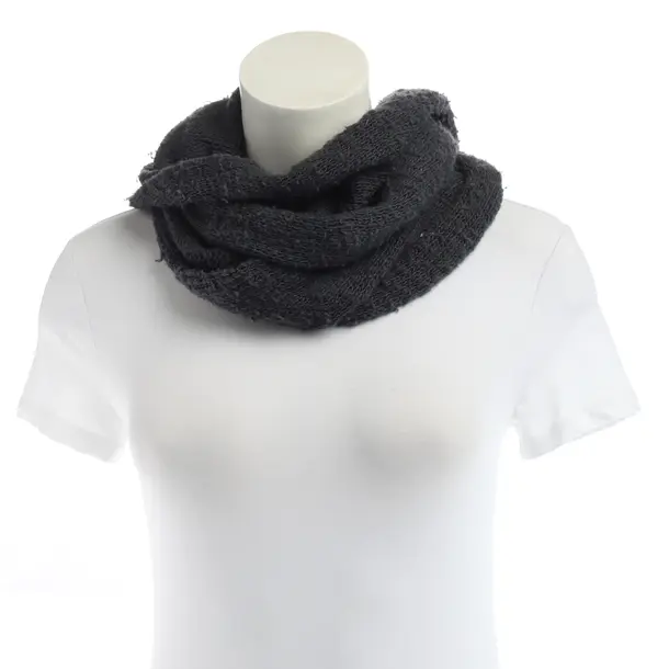 Scarf, in Dark Gray, Cashmere, Friendly Hunting