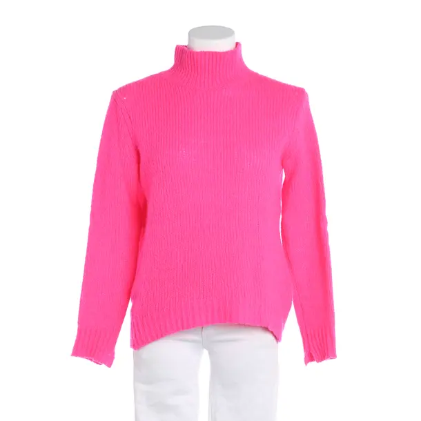 Maglione, in Rosa, Lana, La principessa va a Hollywood