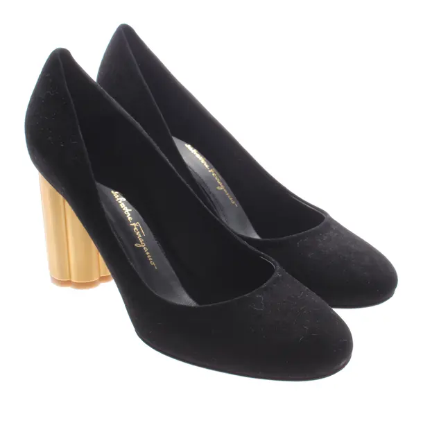 Pumps, in Black, Salvatore Ferragamo