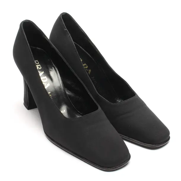 Pumps in Schwarz, , Prada