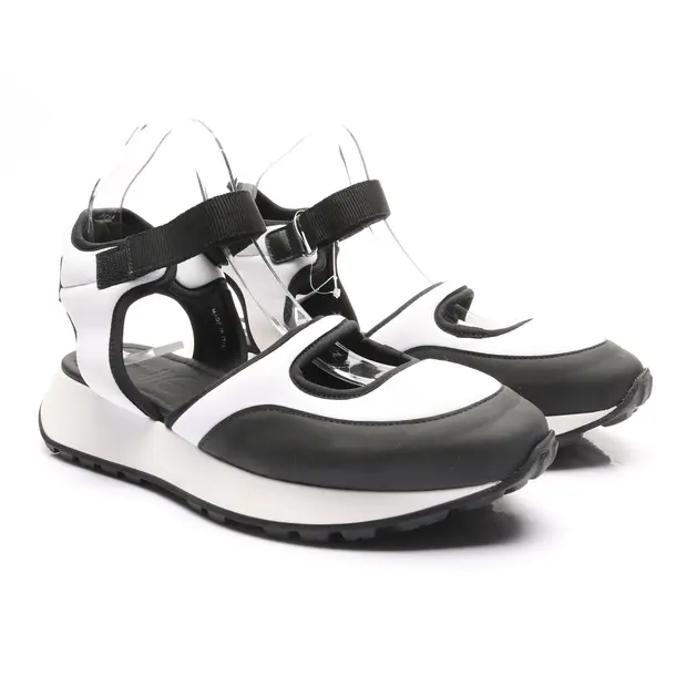Sneakers in Black, , High Use