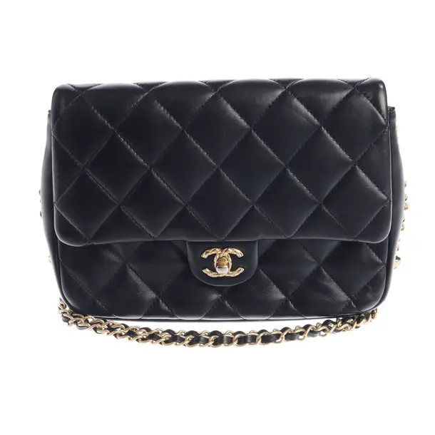 Shoulder Bag in Black, Leather, Chanel