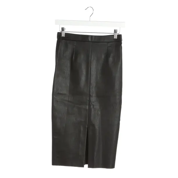 Rock in Schwarz, Leder, Stouls