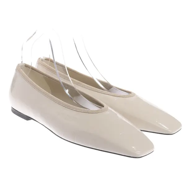 Ballerine, in Beige, Totême
