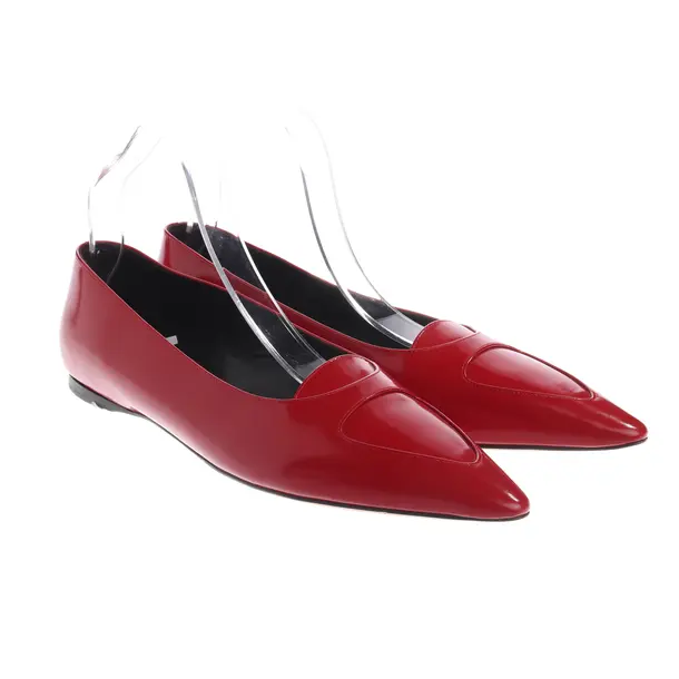 Ballerinas, in Rot, The Row