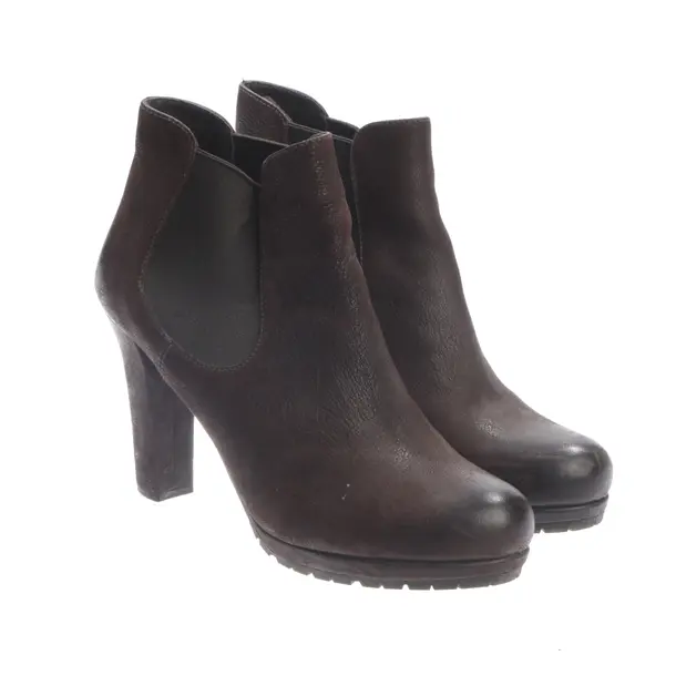 Stiefeletten in Braun, , Prada