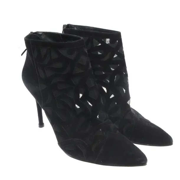 Stiefeletten in Schwarz, , Stuart Weitzman