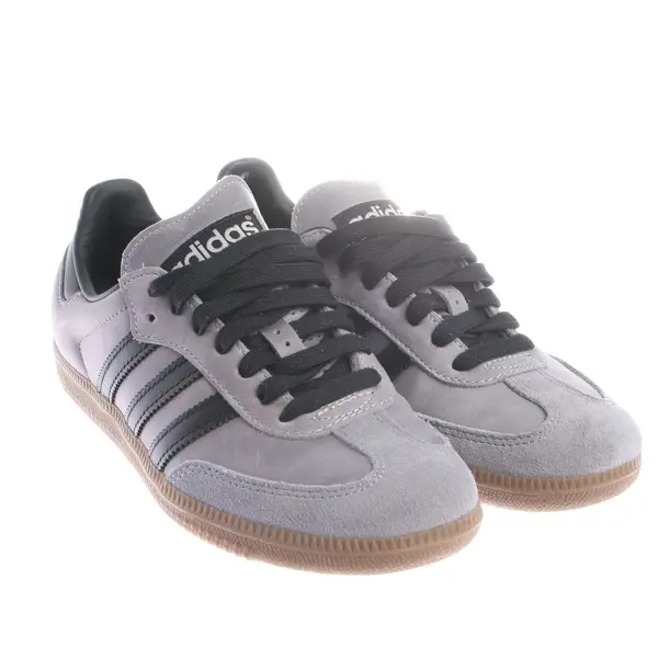 Sneaker in Grau, , Adidas