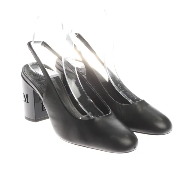 Pumps in Black, , Max Mara