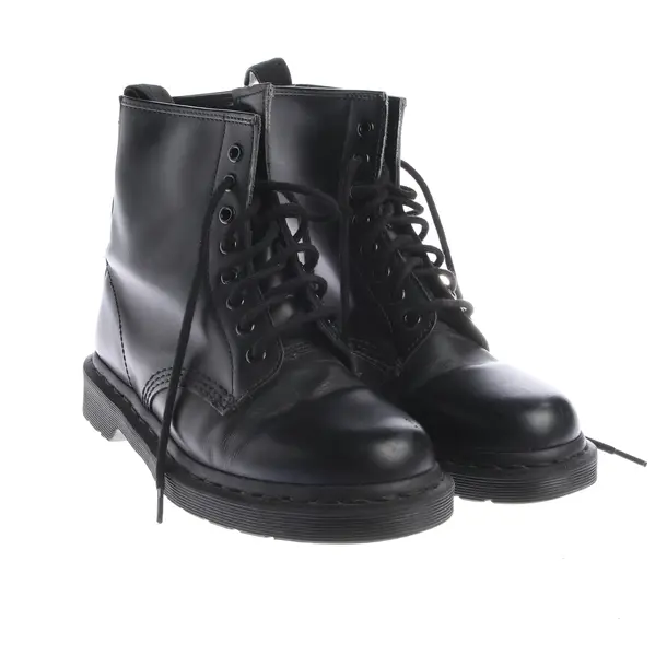 Boots, in Black, Dr. Martens
