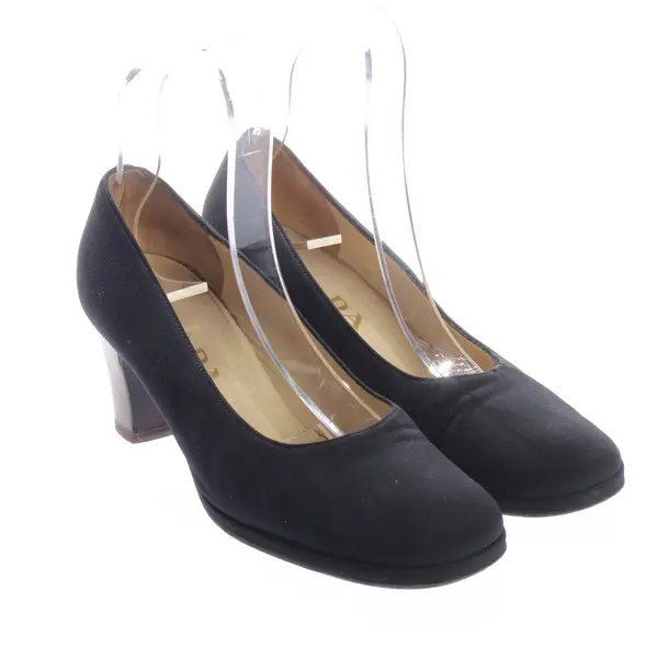 Pumps, in Schwarz, Prada