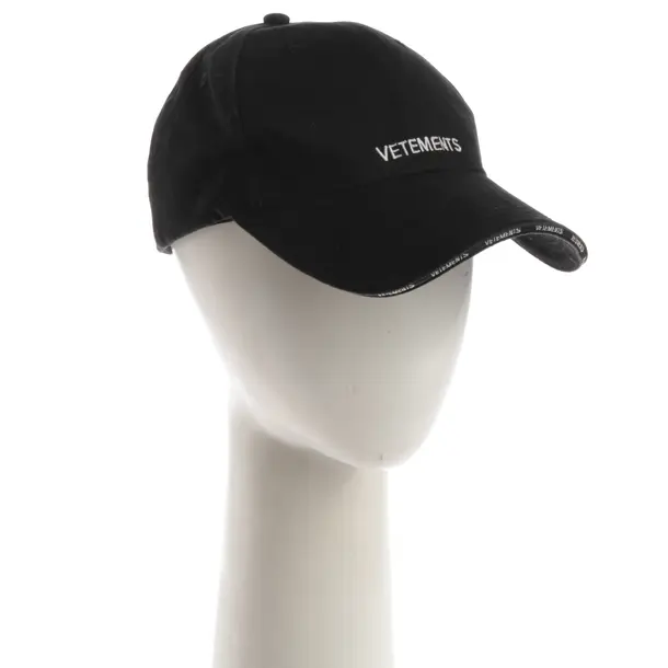 Cap, in Black, Cotton, Vetements