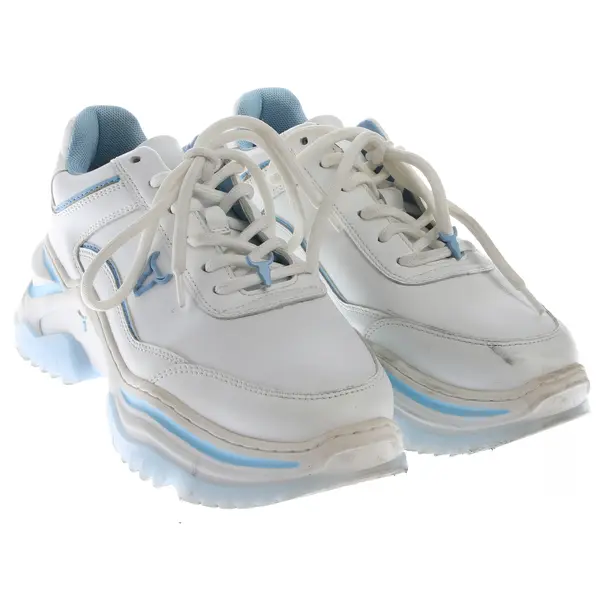Sneakers in Blue, , Windsor
