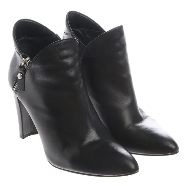 Ankle Boots in Black, , Stuart Weitzman
