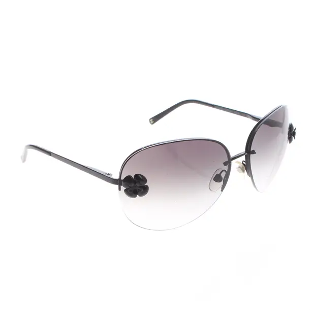 Sonnenbrille in Schwarz, Kunststoff / Metall, Chanel