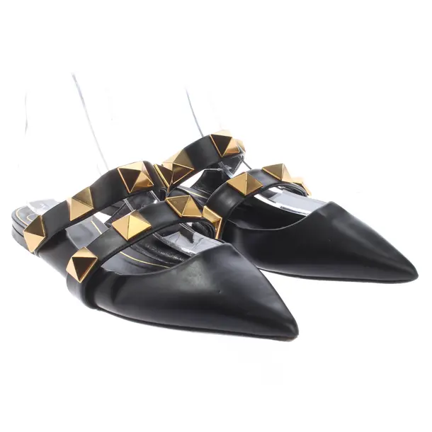 Mules, in Schwarz, Valentino