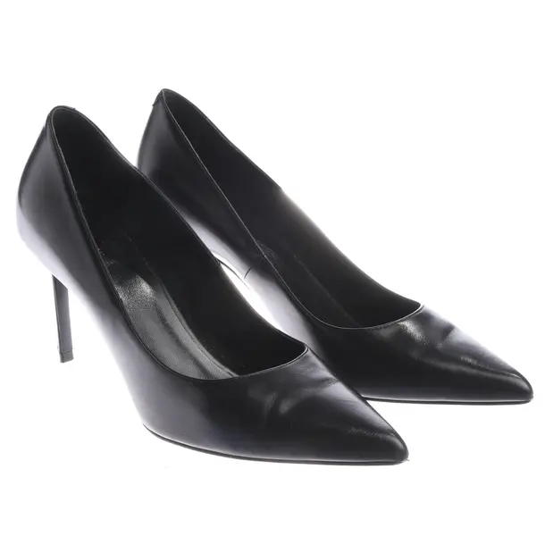 Pompe, in Nero, Céline