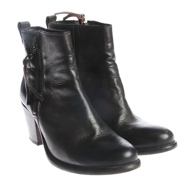 Ankle Boots, in Black, HTC