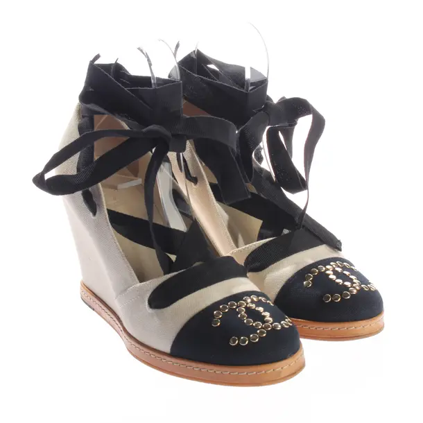 Wedges, in Beige, Chanel