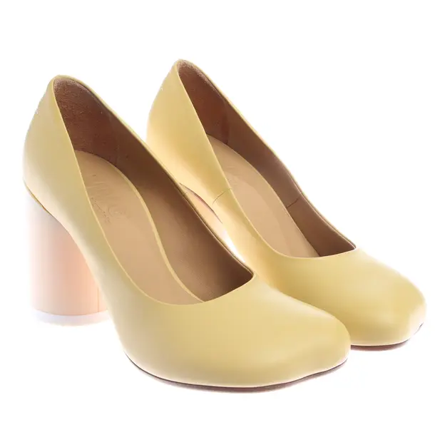 Pumps in Yellow, , Maison Martin Margiela