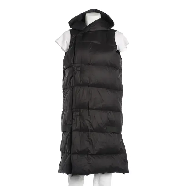 Vest, in Black, Polyimide, JNBY