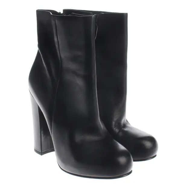 Ankle Boots, in Black, Ash