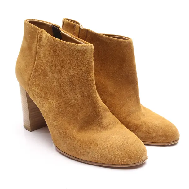 Ankle Boots in Braun, , Closed