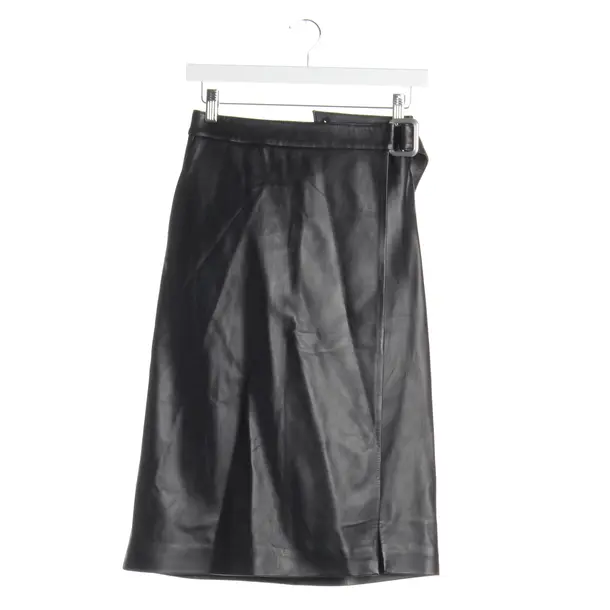 Rock in Schwarz, Leder, Ami Paris