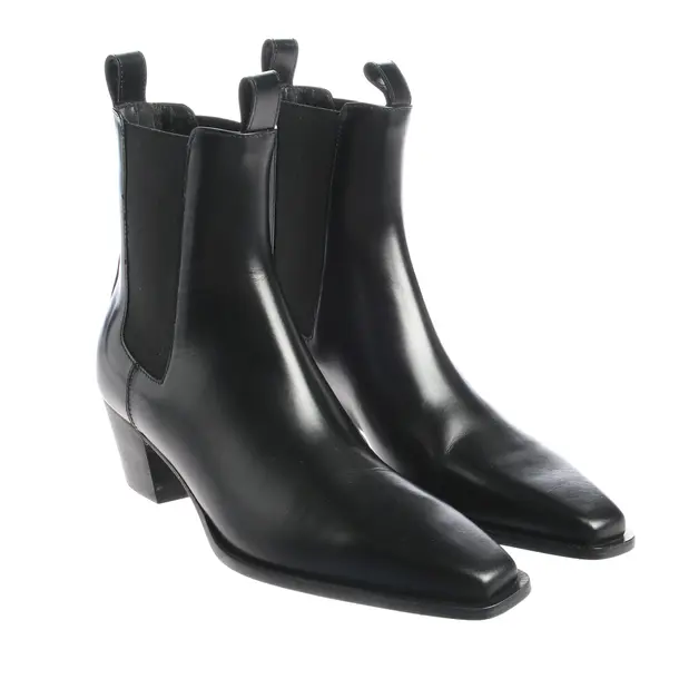 Stiefeletten in Schwarz, , Totême