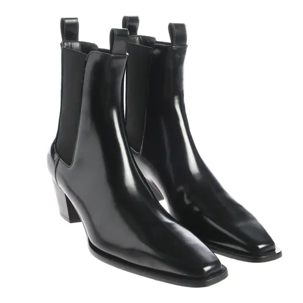 Ankle Boots in Black, , Totême