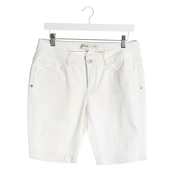Shorts in White, Cotton, Mos Mosh