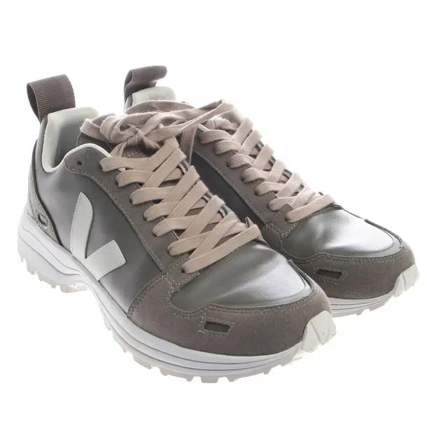 Sneakers in Brown, , Veja