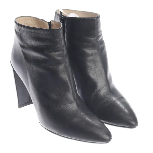 Stiefeletten in Schwarz, , Stuart Weitzman