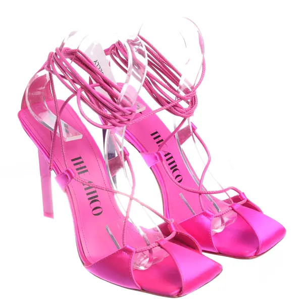 Sandali, in Rosa, L'Attico