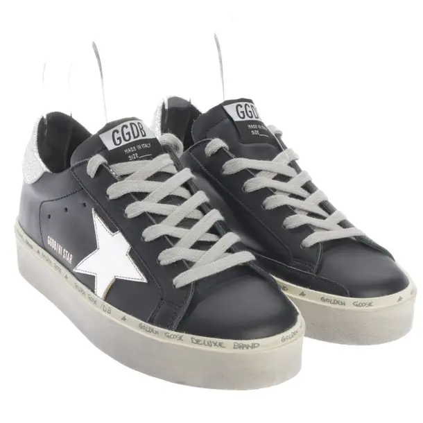 Sneakers in Black, , Golden Goose