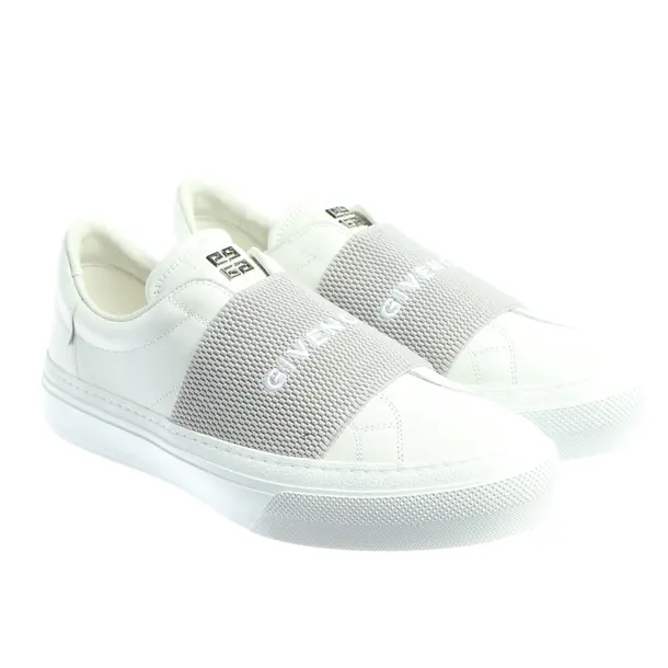 Sneakers in White, , Givenchy