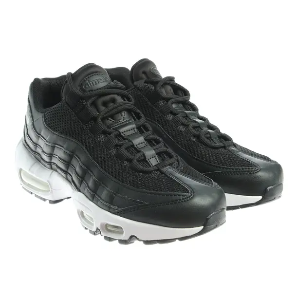 Sneakers in Black, , Nike