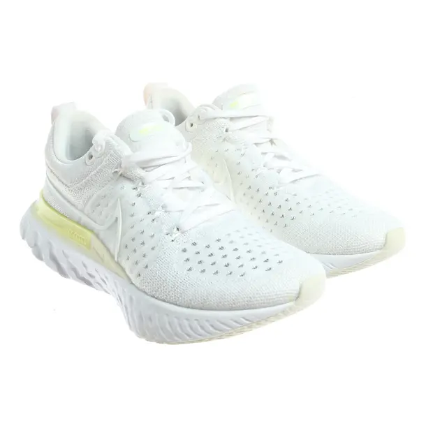 Sneakers in White, , Nike