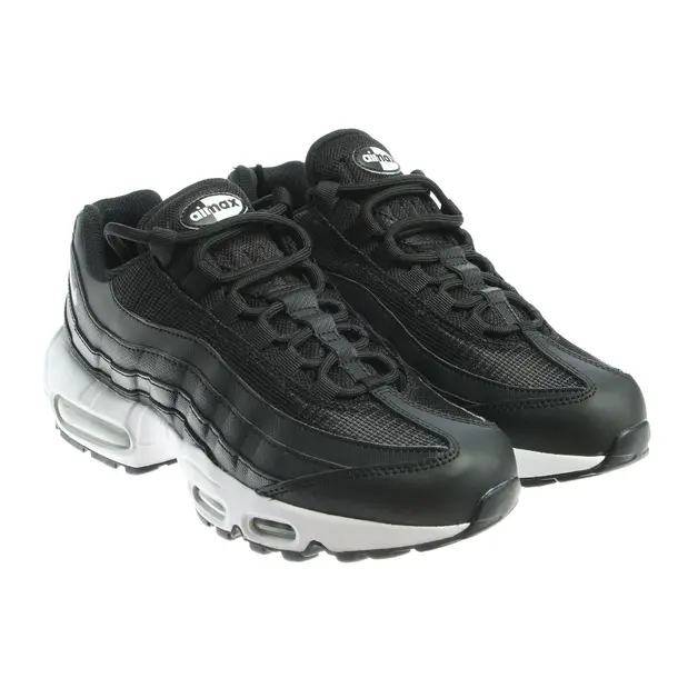 Sneakers in Black, , Nike