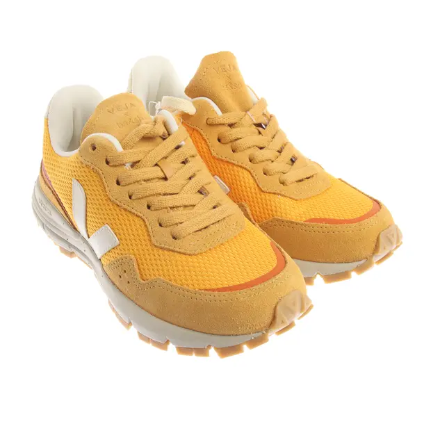 Sneakers in Orange, , Veja