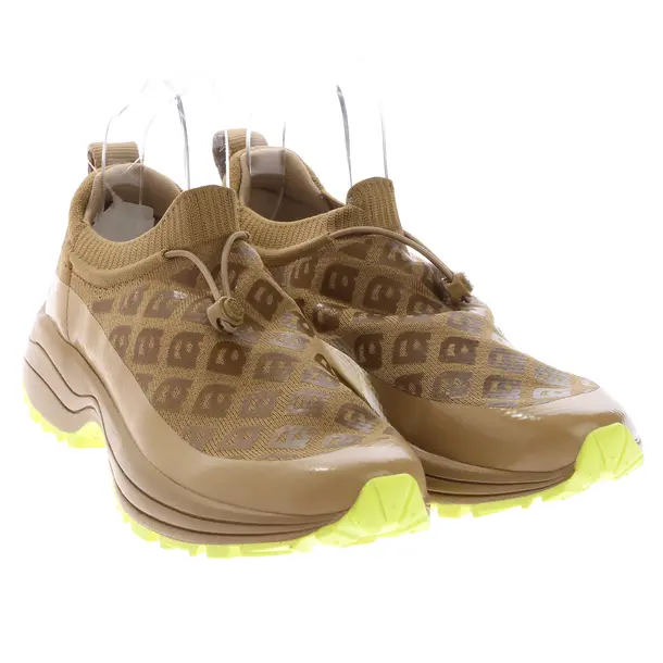 Sneakers in Brown, , Veja