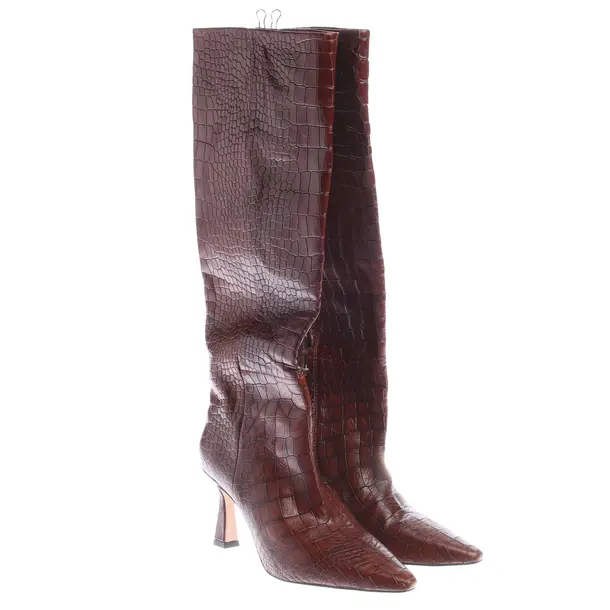 Boots in Brown, , Lola Cruz