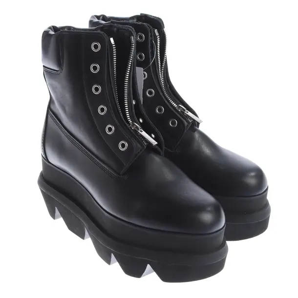 Stiefeletten in Schwarz, , Sacai