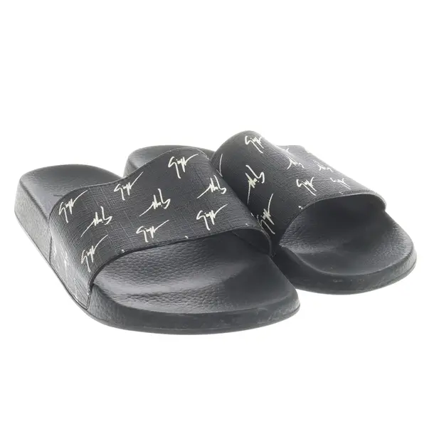 Slides, in Schwarz, Giuseppe Zanotti