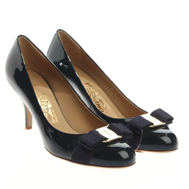 Pumps, in Navy, Salvatore Ferragamo