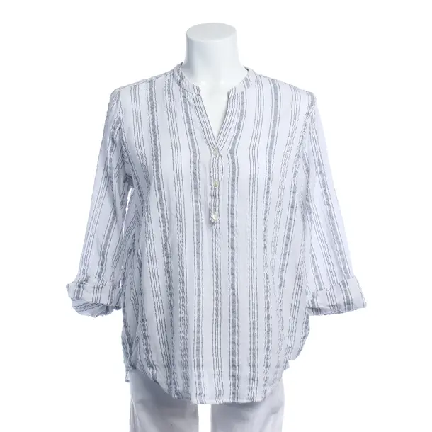 Blouse in White, Viscose, Closed