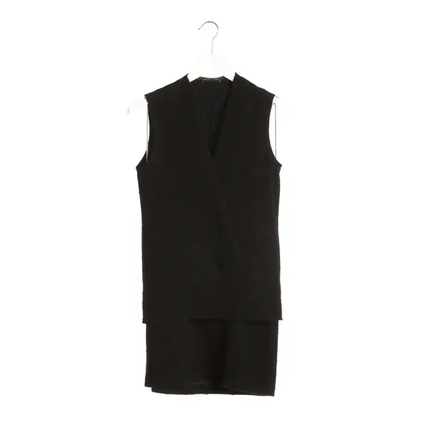 Set in Black, Wool, Strenesse