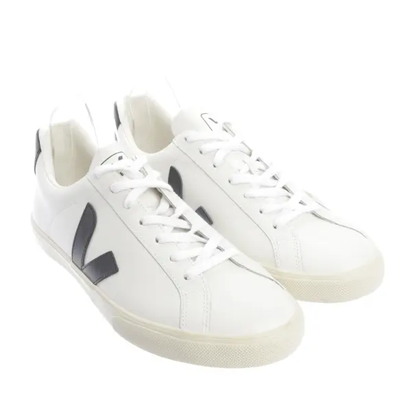 Sneakers in White, , Veja